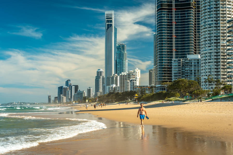 Stand Up Paddle Boarding in Gold Coast Image