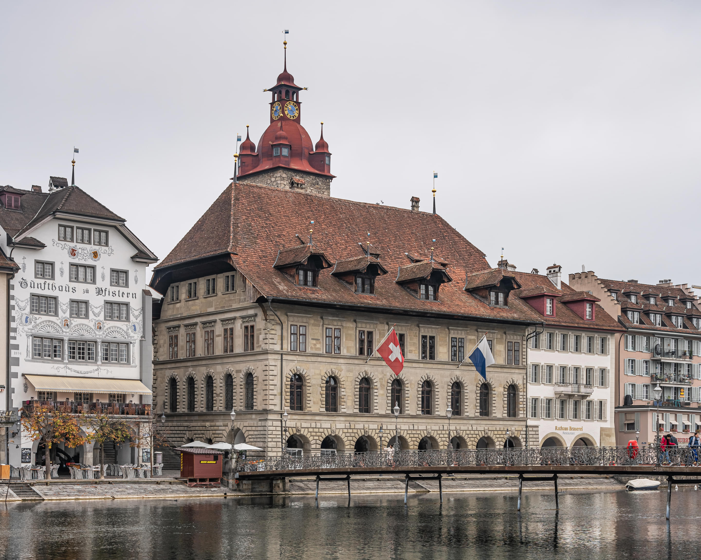 Rathaus Stadt Luzern Overview