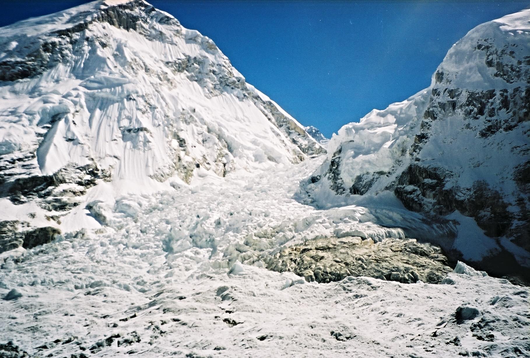 Khumbu Glacier Overview