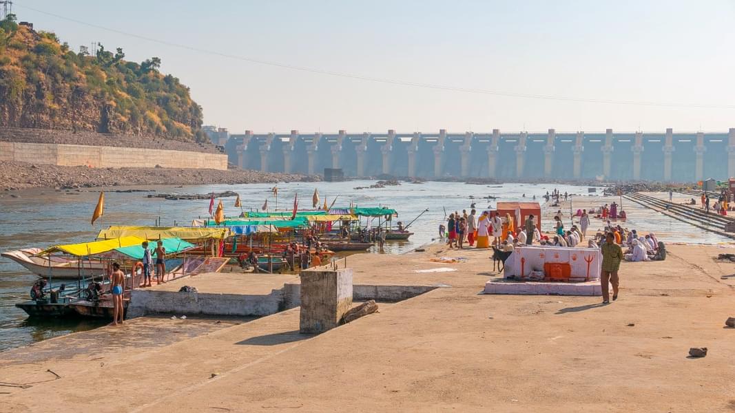 Omkareshwar, Maheshwar, Mandu Tour  Image