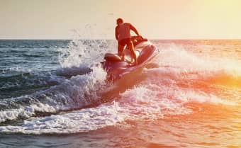 Ride through the incredible Persian Gulf