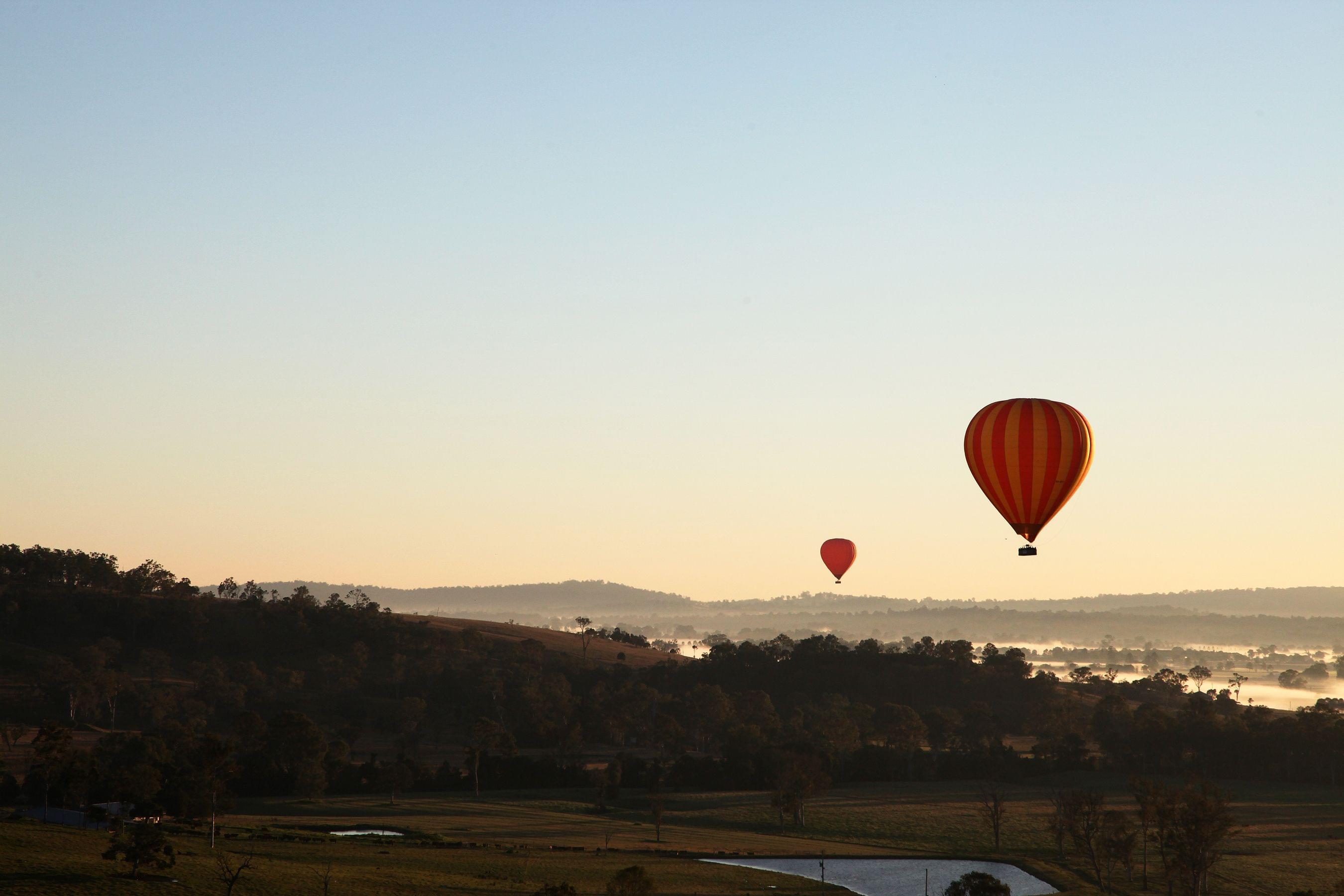 Gold Coast Hot Air Ballooning Including Champagne Breakfast