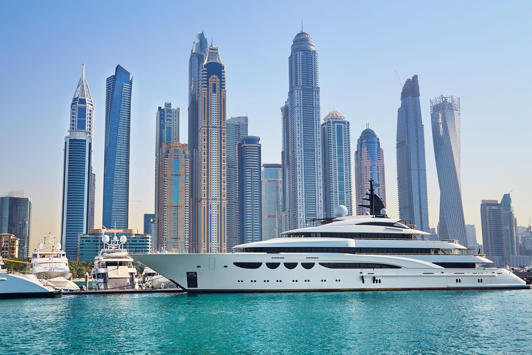 Dubai Canal Yacht Cruise