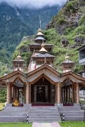 Trek to Kharsali Village & Winter Temple Seat