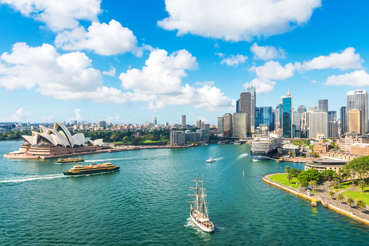 Australian Getaway with FREE Full Day Green Island Reef Cruise
