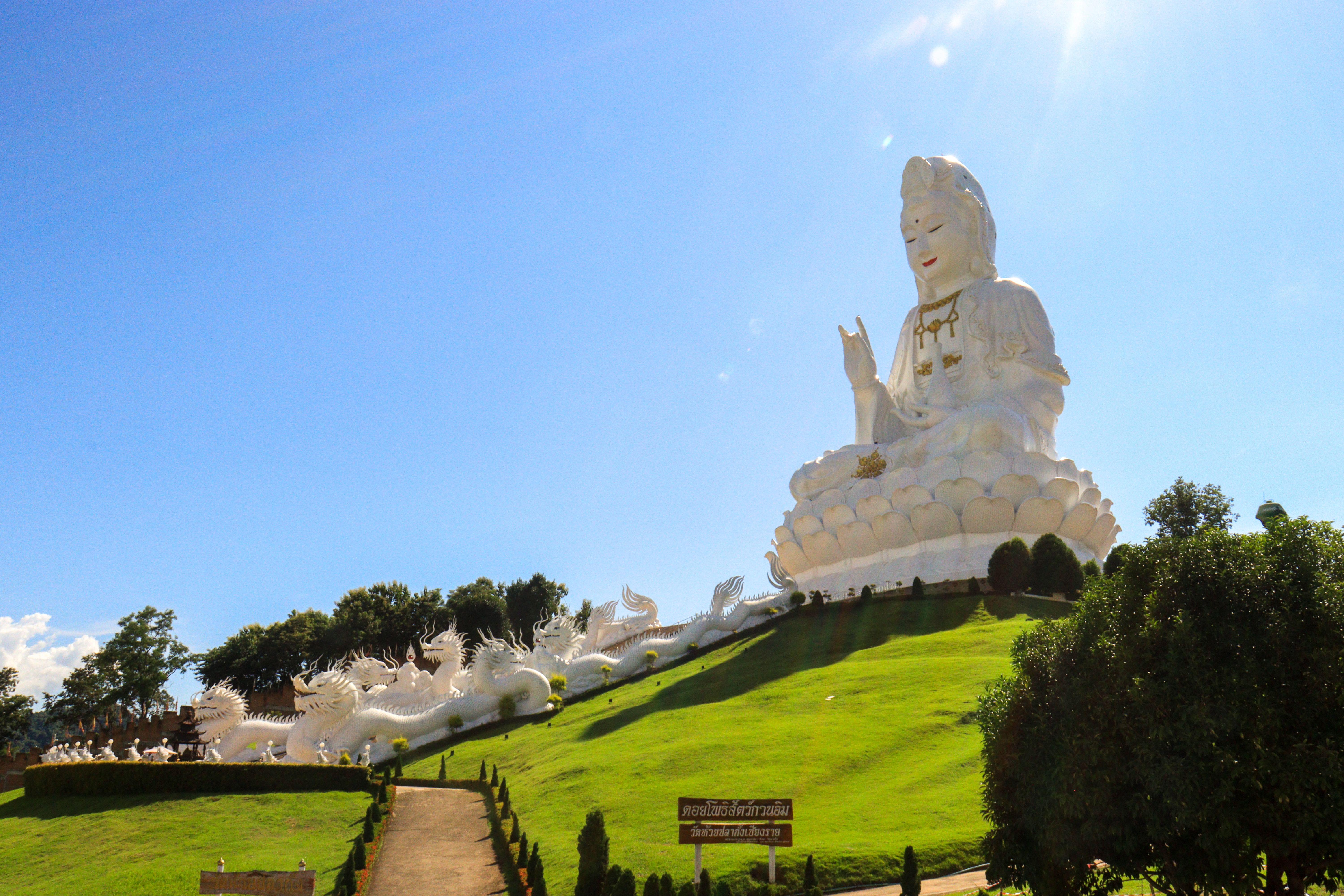 Chiang Rai Temple Tour From Chiang Mai