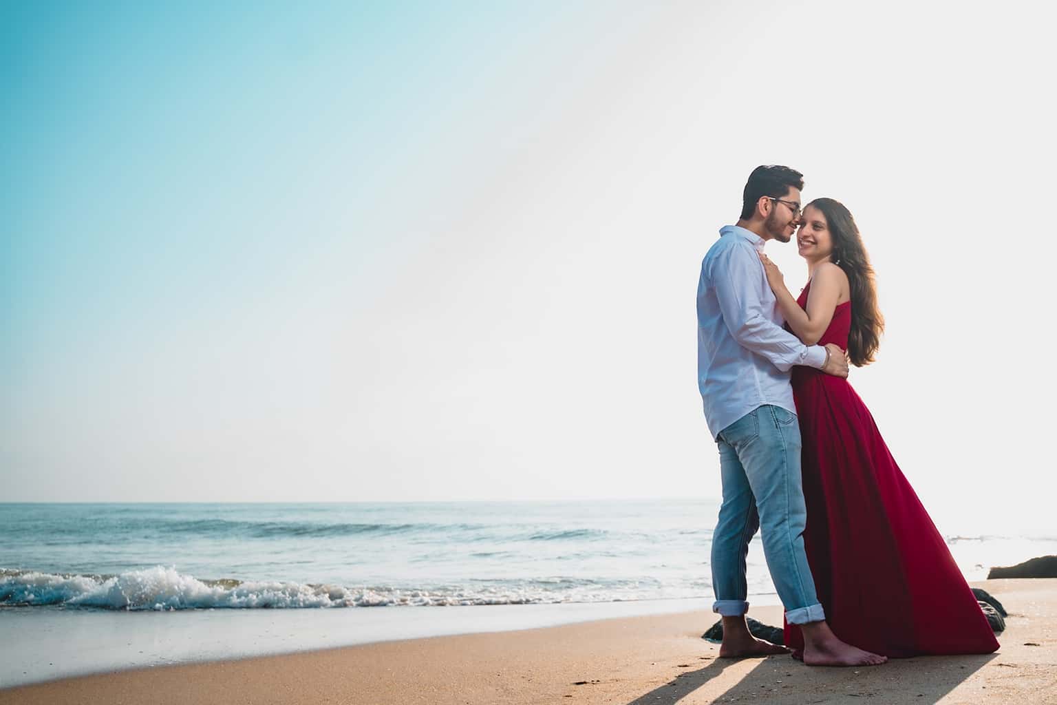 Couple Photoshoot at Marari Beach, Alleppey