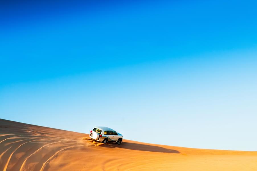 Abu dhabi safari in desert.jpg