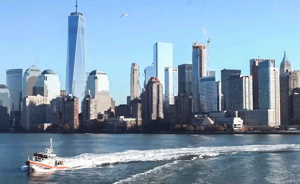 Statue of Liberty and Ellis Island guided tour Image