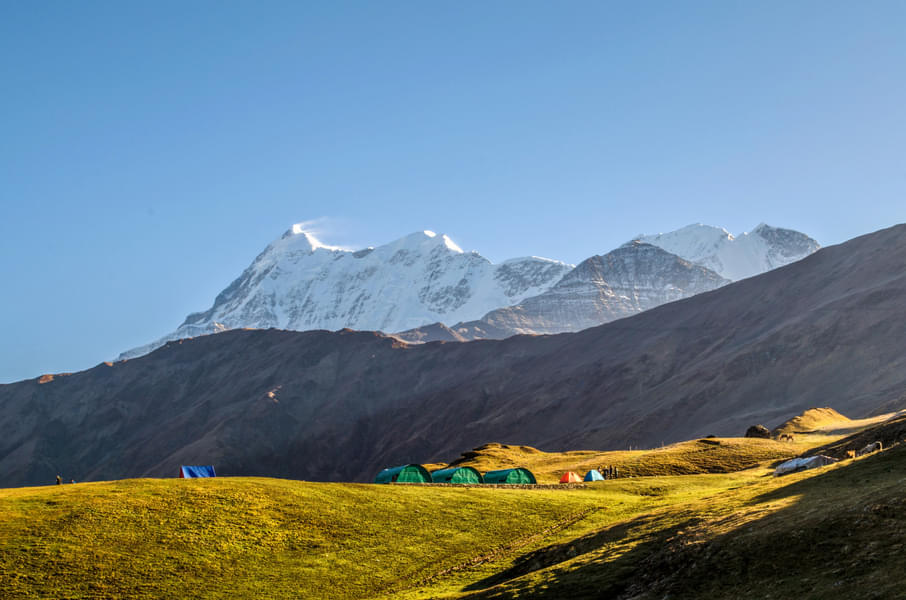 See amazing views of Garhwal Himalayan peaks and green landscapes during the trek