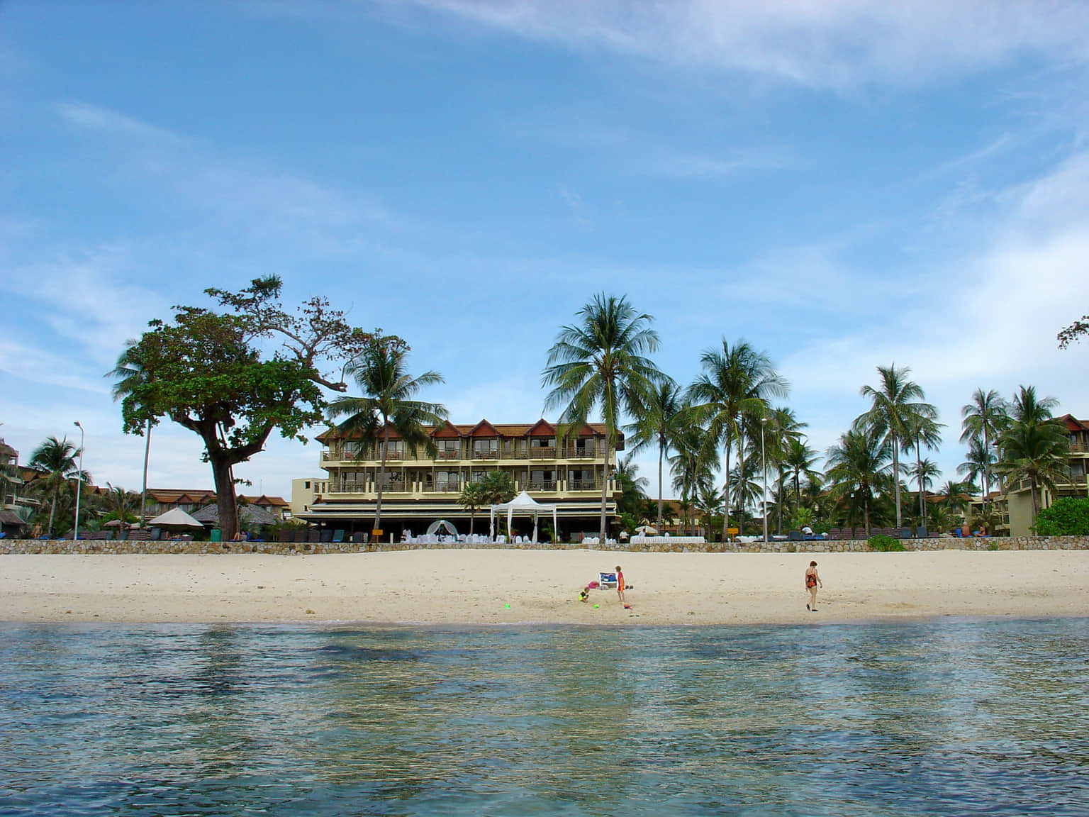 Tri Trang Beach