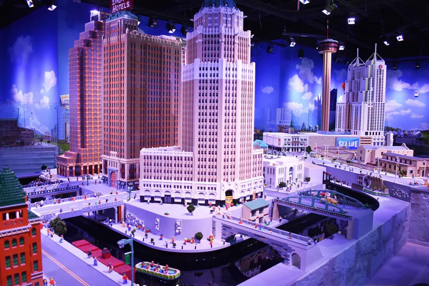 See the miniature San Antonio city, all made entirely of Lego!