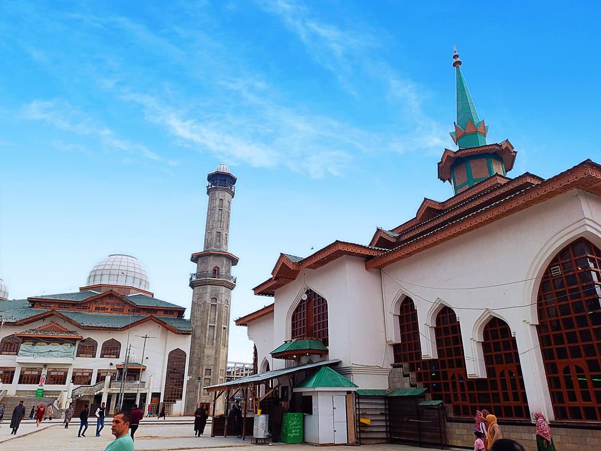 Visit Charar-e-Sharief