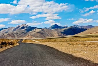 Chumathang To Yaya Tso Trek