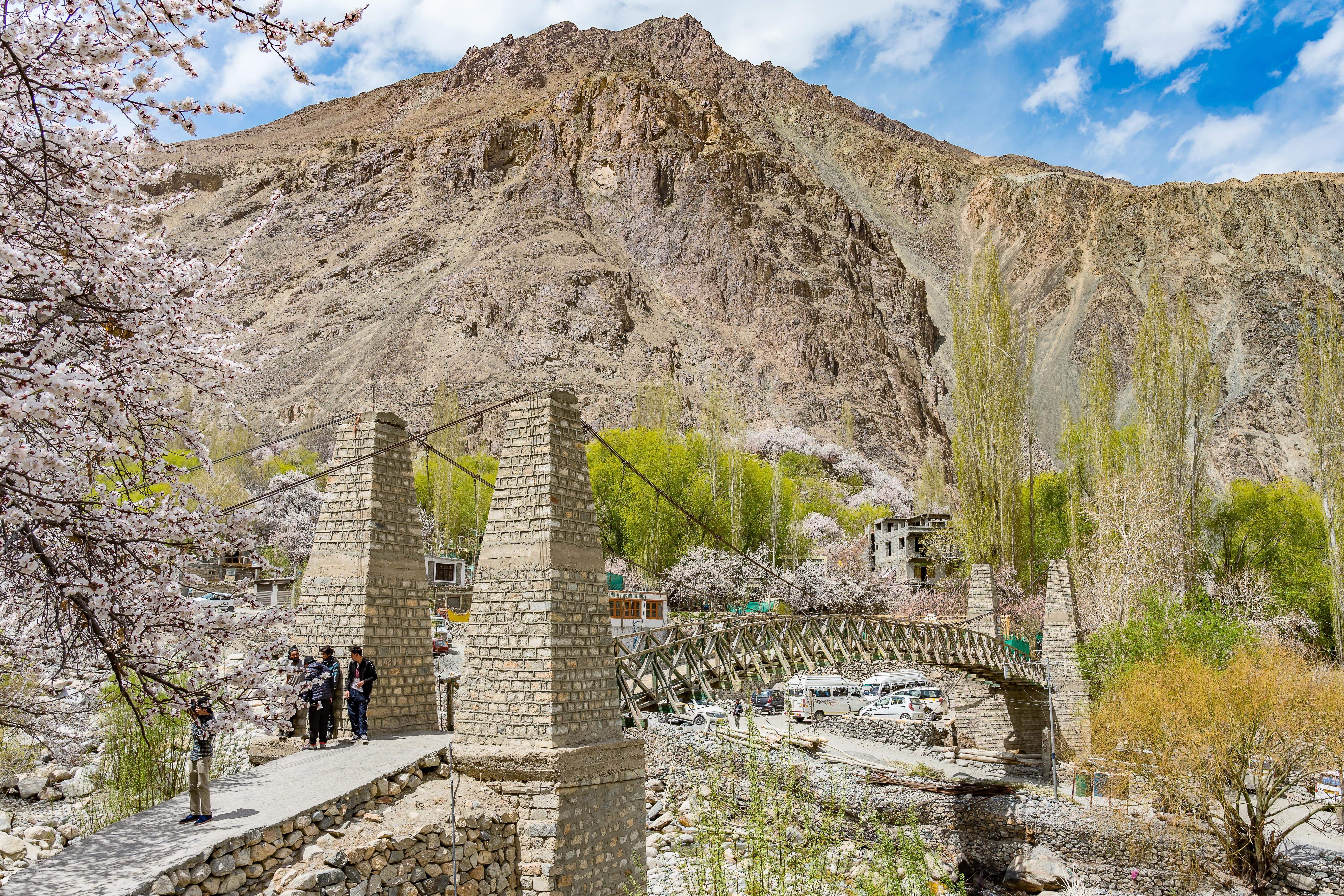 Ladakh Packages from Chandigarh | Get Upto 50% Off