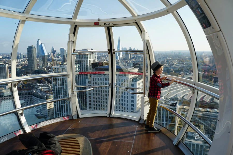 Enjoy the amazing views from London Eye