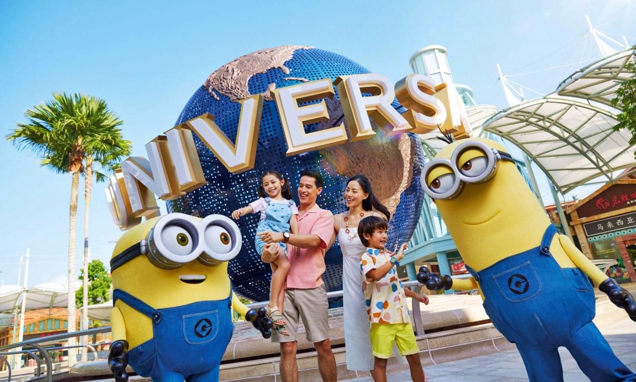 Have a fun time with the minions at Universal Studios Singapore