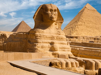 Guided Tour of Pyramids & Sphinx with Nile River Felucca Boat Tour