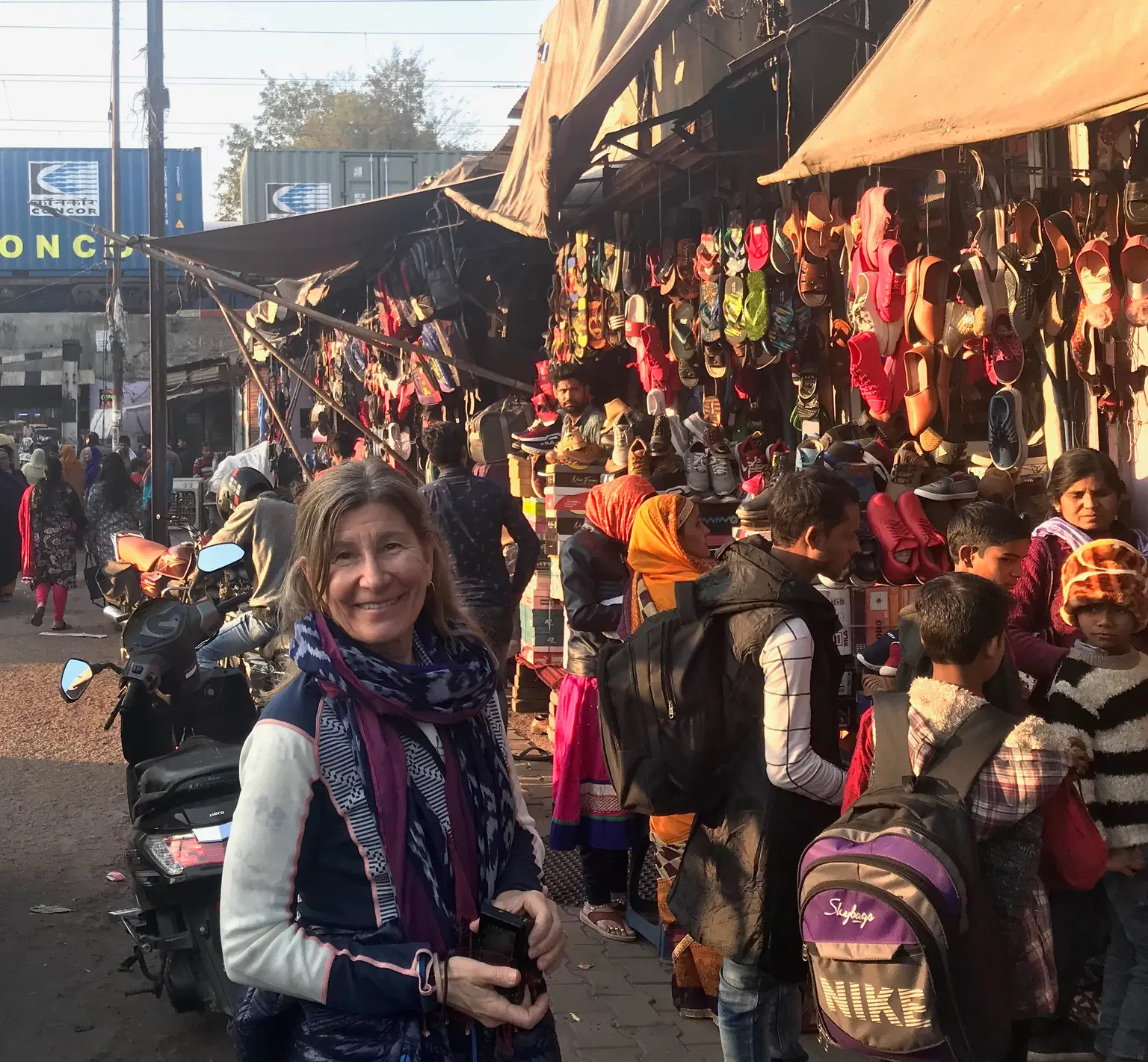 Kinari Bazaar