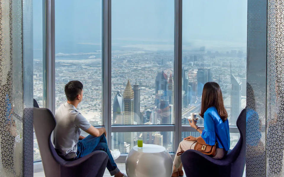 Soak in the view of Dubai while lounging in cafe
