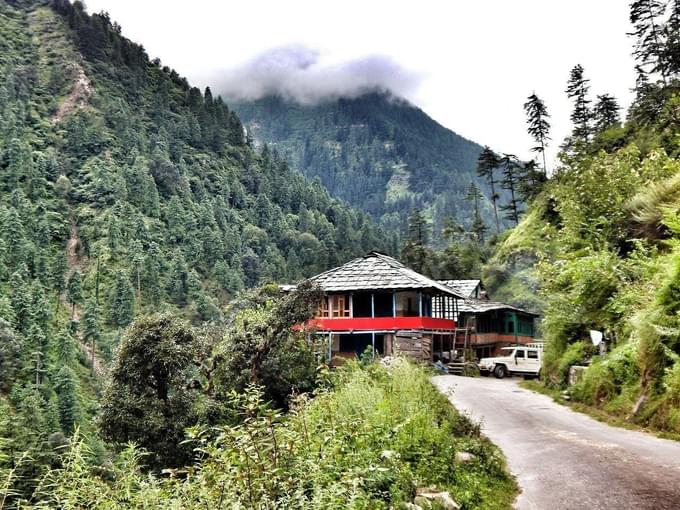 Camping in Chopta