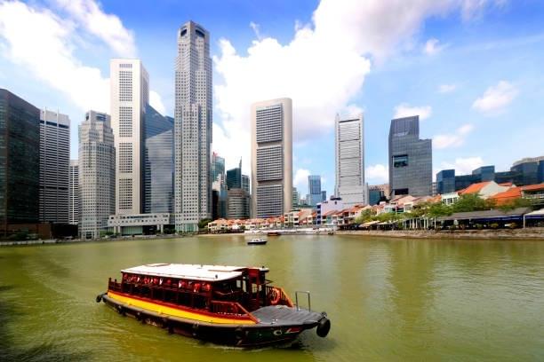 Highlights of Singapore River Dining Cruise