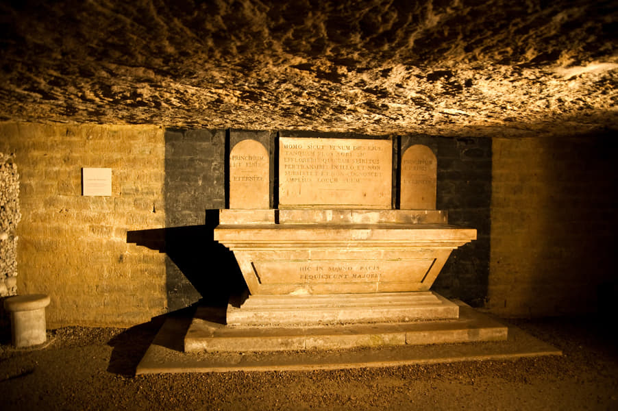 Skip-the-Line Catacombs Tour with Special Access Image