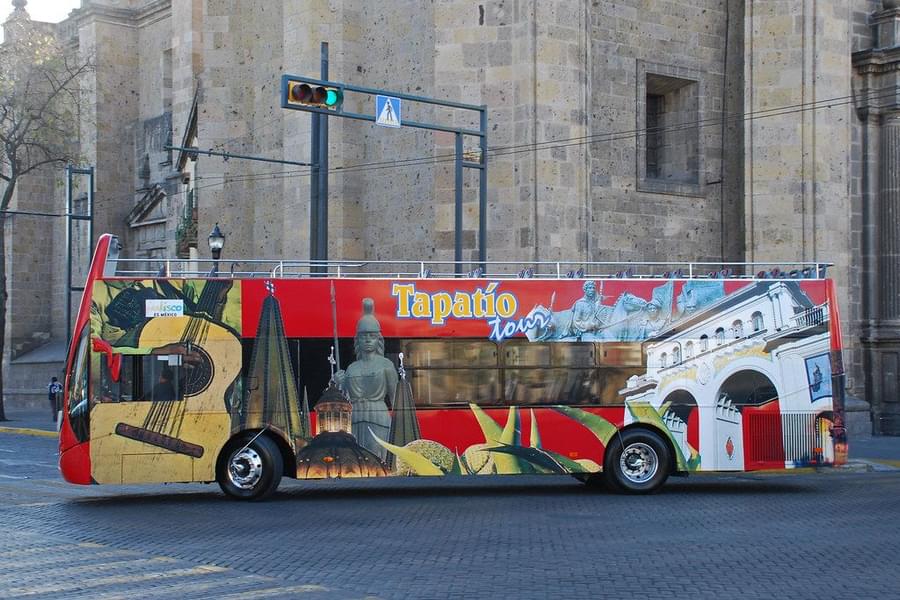 Hop-off Bus Tour Mexico.jpg