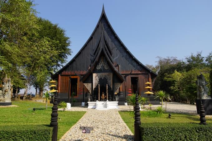 Chiang Rai Temple Tour From Chiang Mai