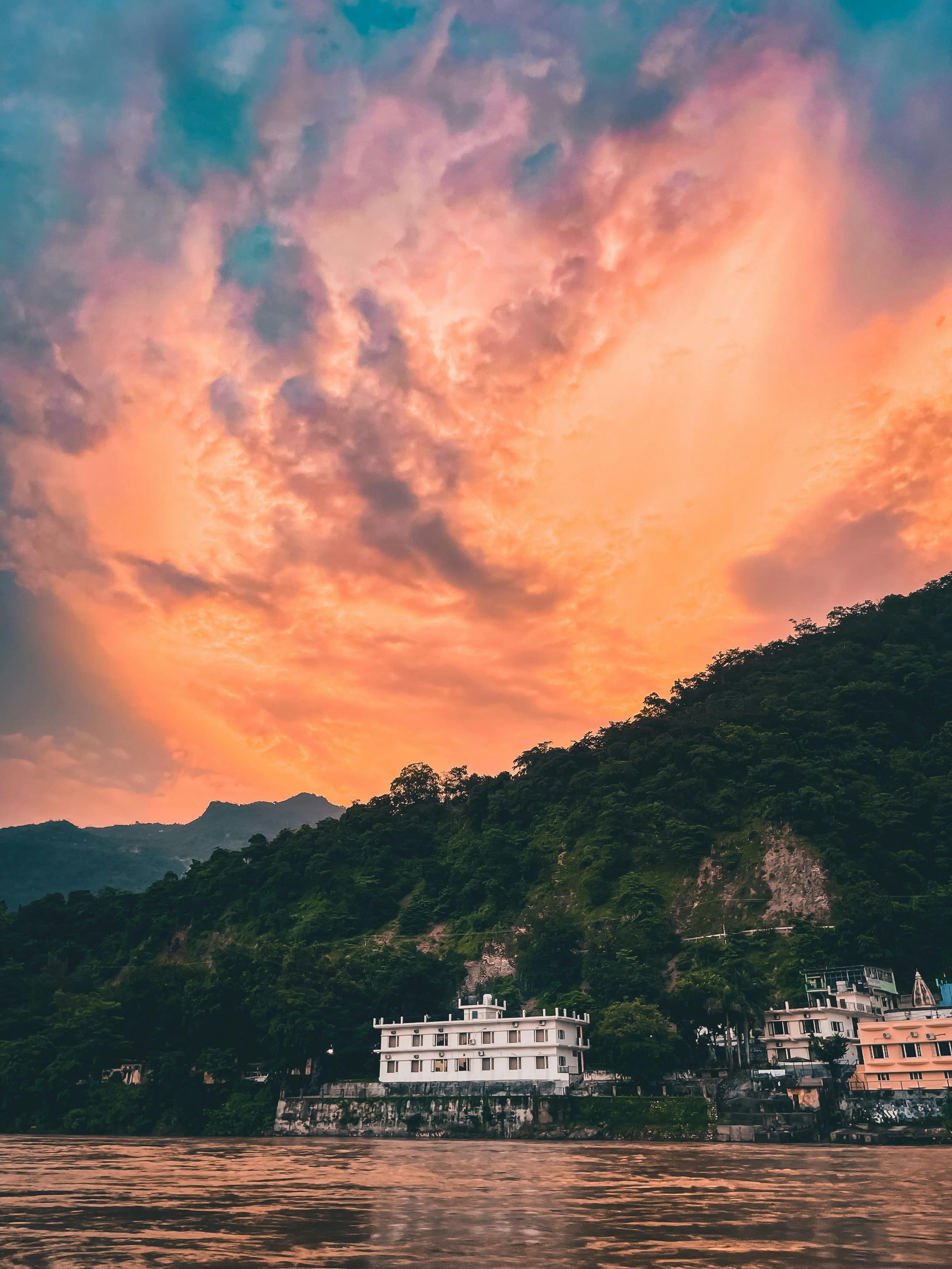 Capture Sunrise or Sunset Moment