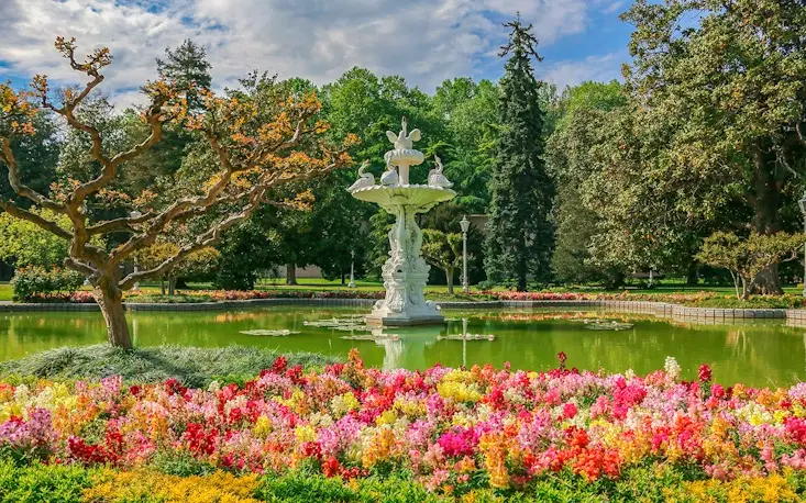 Stroll Through the Palace Gardens
