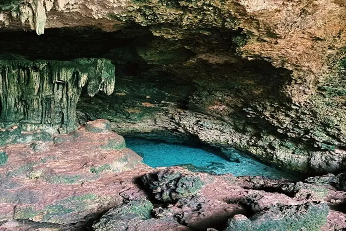 Kuza Cave Overview