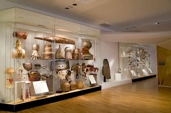 Galerie de l’Homme exhibition