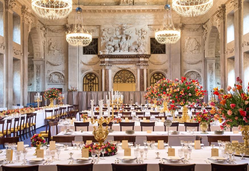 Get to see the dining hall where state banquets are organized