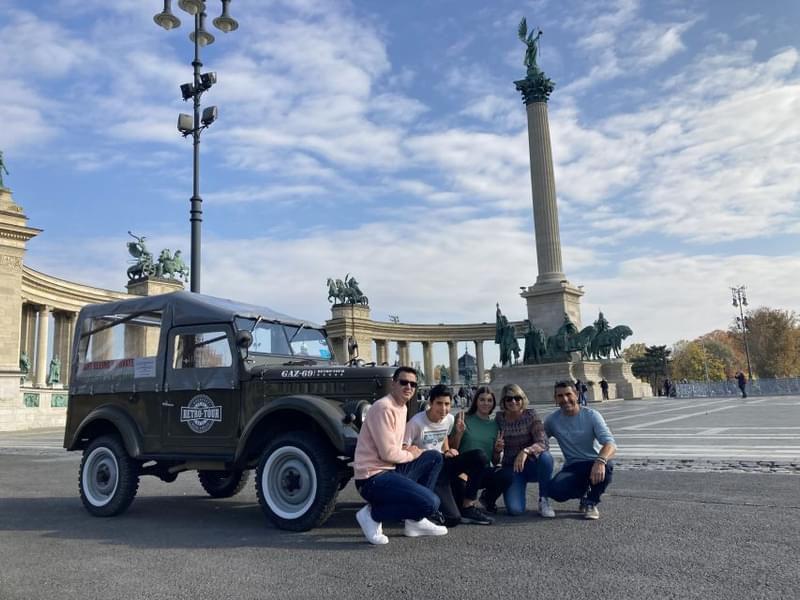 3-Hour Budapest Tour with Russian Jeep Image