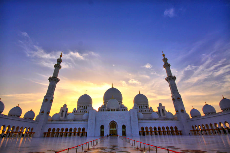 Learn at Sheikh Zayed Grand Mosque Centre 