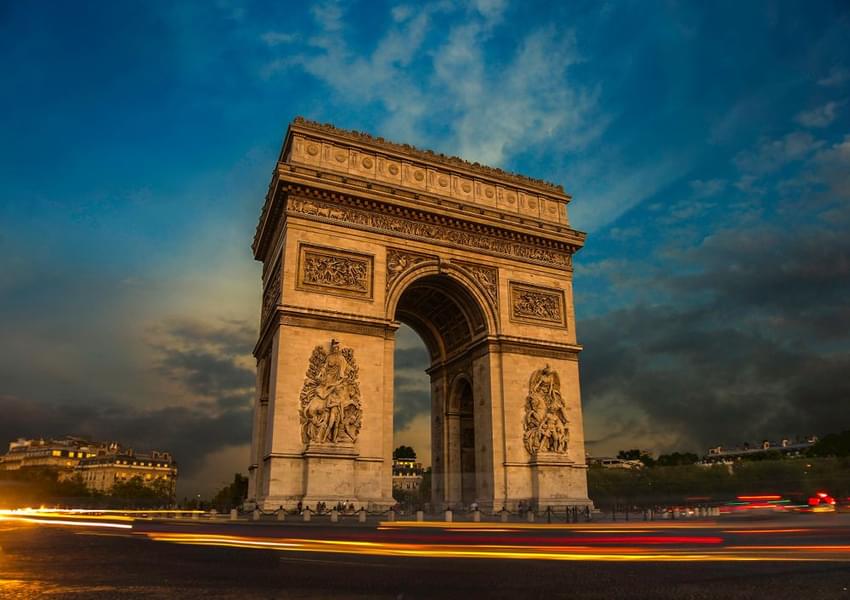 Paris Arc de Triomphe Street View