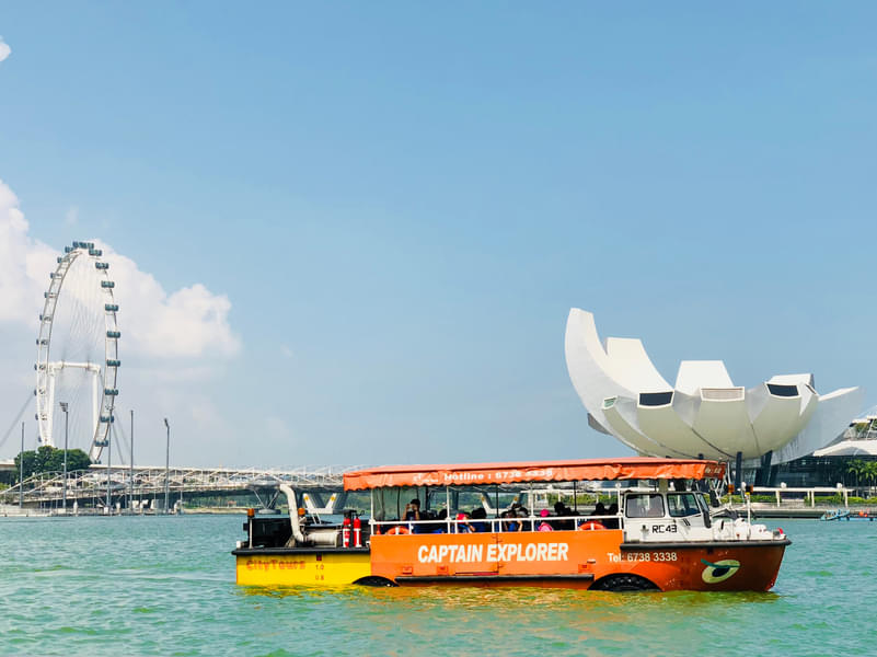 DUCKtours in Singapore Image