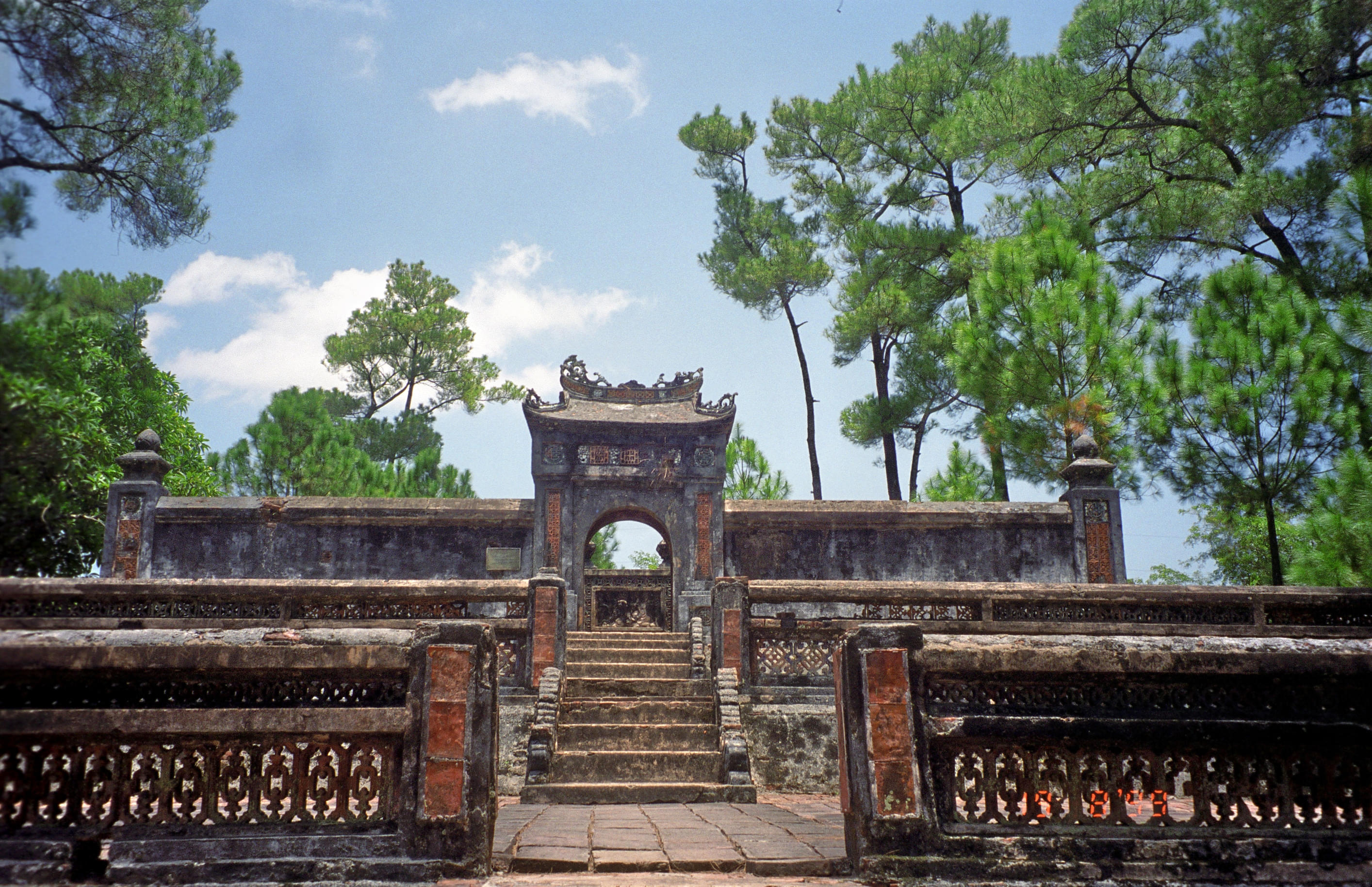 Tomb Of Tu Duc Overview