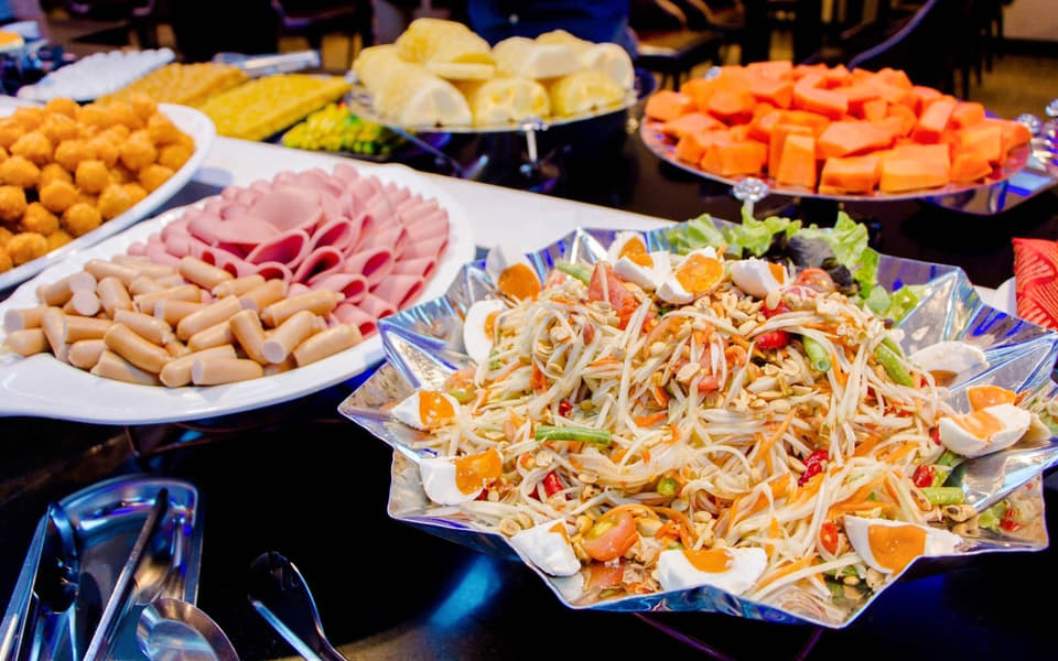 Royal Princess Dinner Cruise in Bangkok Image
