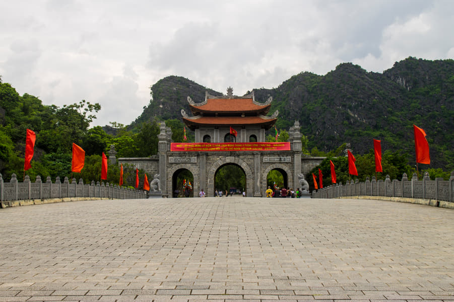 Hoa Lu - Trang An Full Day Tour Image