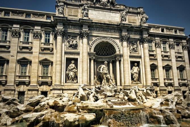 See the glorious beauty of the Trevi Fountain