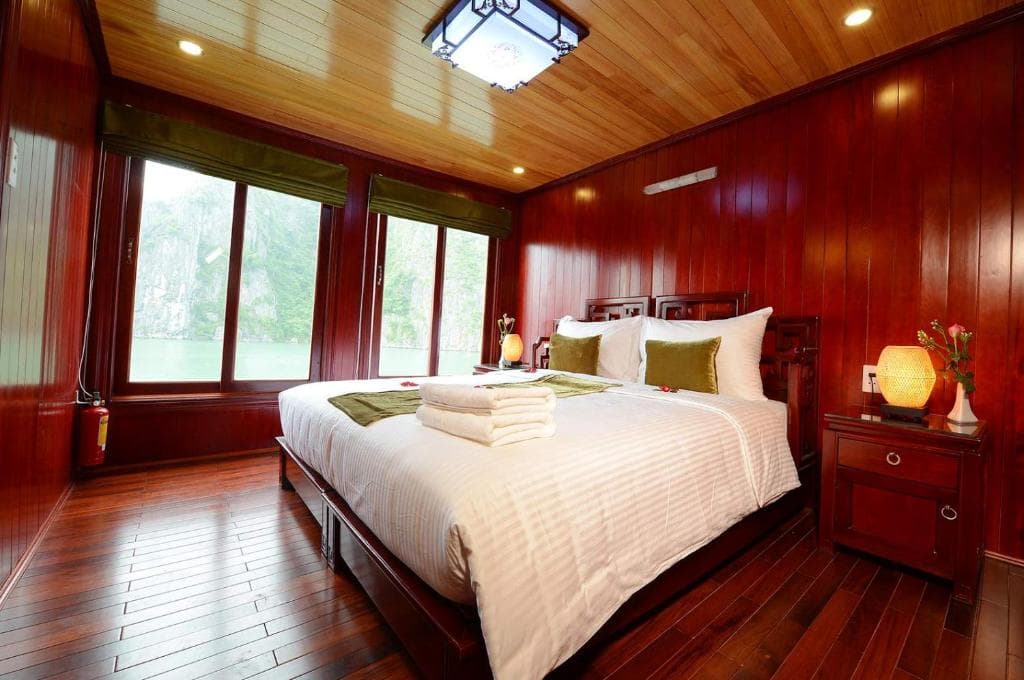 Halong Royal Palace Cruise