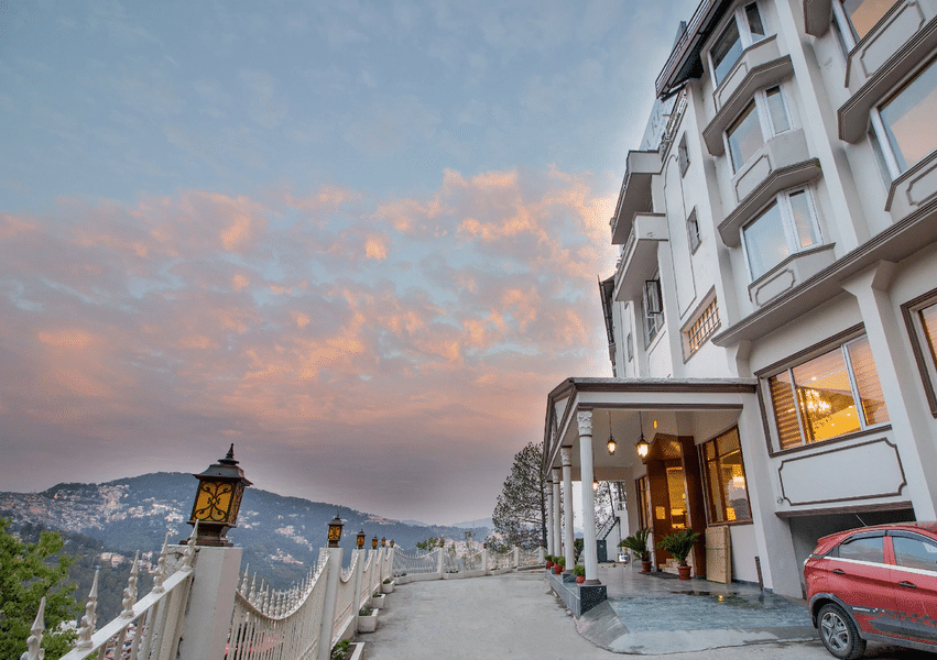 Larisa Resort Shimla Image
