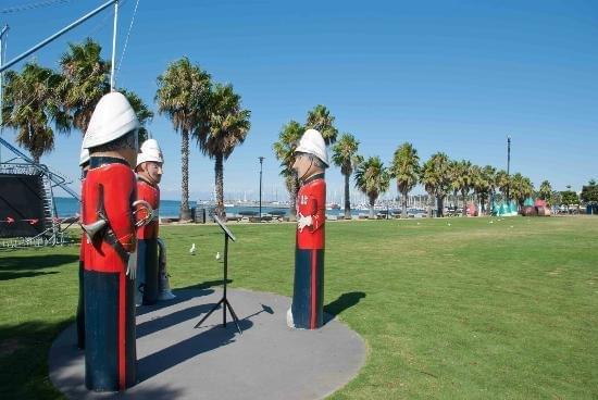 Steampacket Gardens Overview