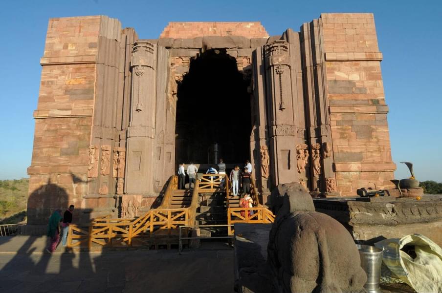 Sanchi, Bhojpur & Bhimbetka Rock Shelters Sightseeing Tour From Bhopal Image