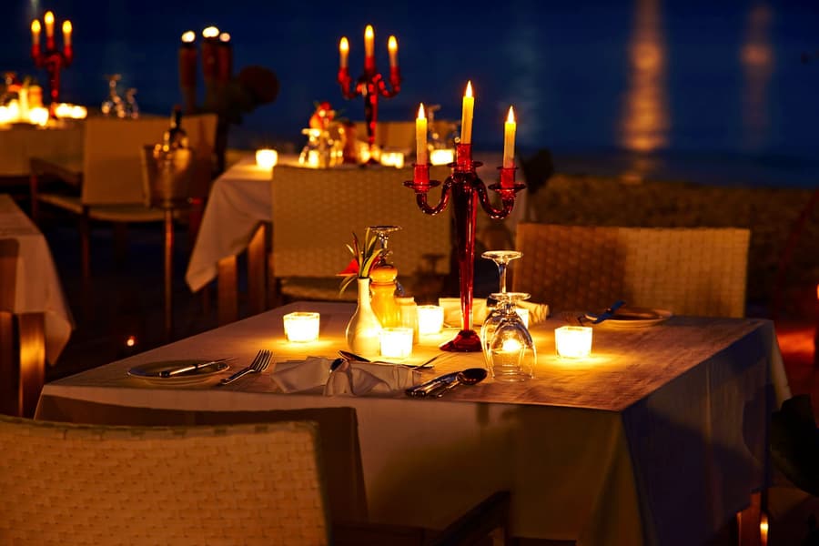 Idyllic Candlelight Dinner In Bangalore Image