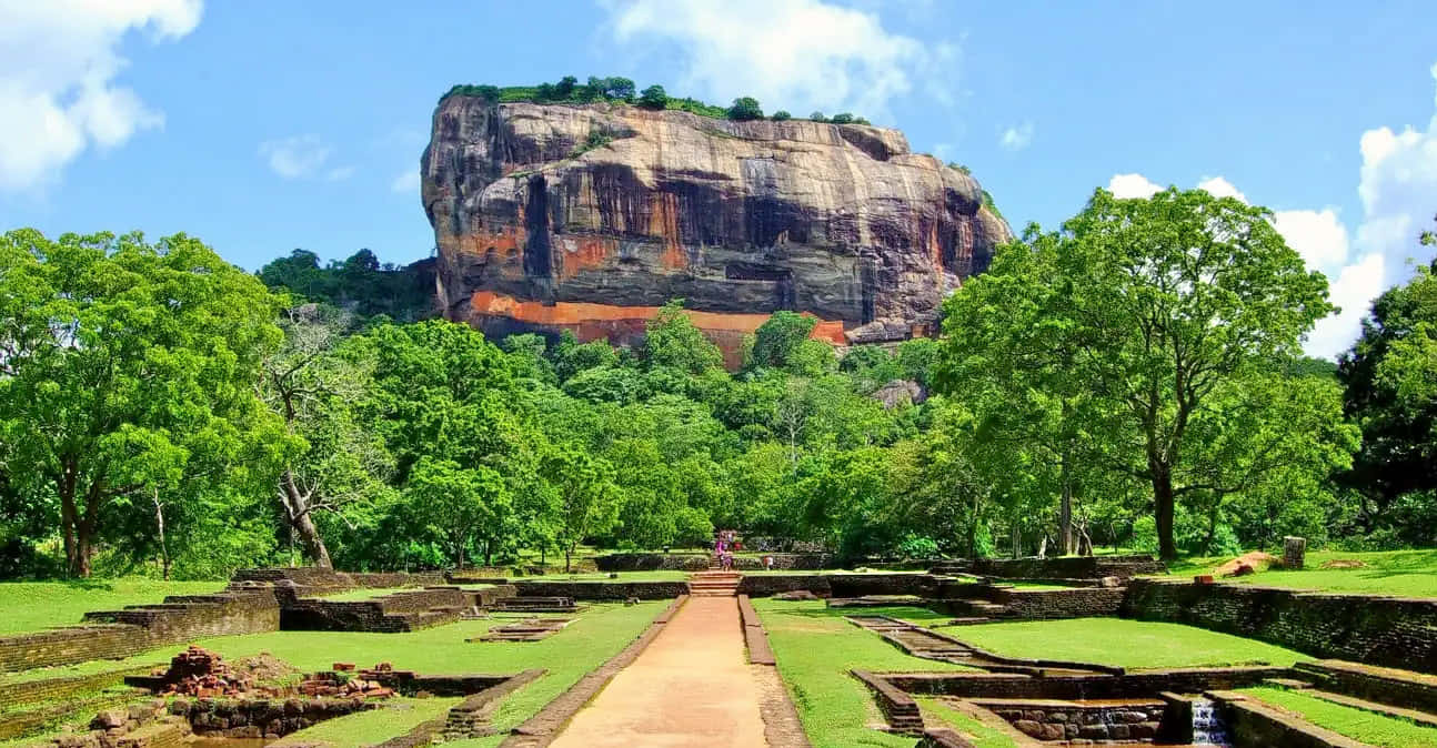 Excursion to Sigiriya