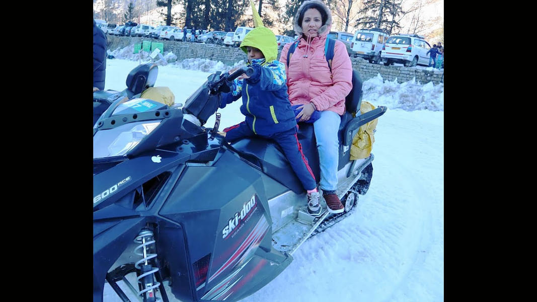 Snow Scooter In Manali Image