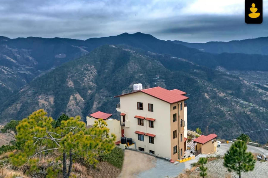 A Hilltop Vacation Retreat in Shimla Image